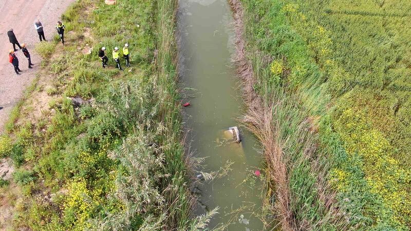 Hatay’da otomobil dereye uçtu: 2 ölü, 2 ağır yaralı