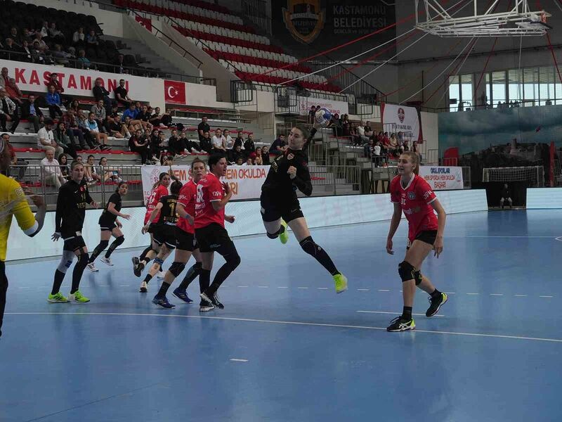 Hentbol Süper Ligi: Kastamonu Belediyespor: 38 – Konyaaltı Belediyespor: 40