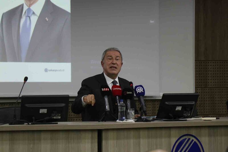 Hulusi Akar: “Cin şişeden çıktı, artık bizim savunma sanayiinde, ’yapamayız’ dediğimiz tek bir şey bile kalmadı”