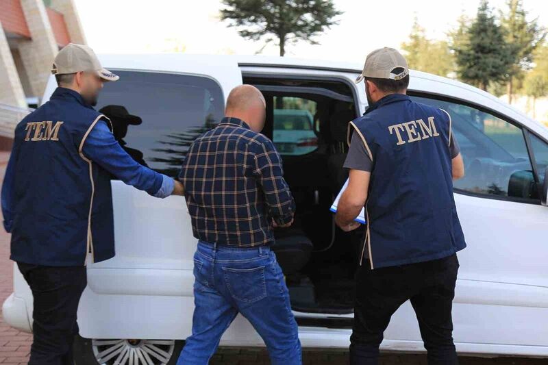 Isparta’da FETÖ’den aranan ihraç astsubay yakalandı