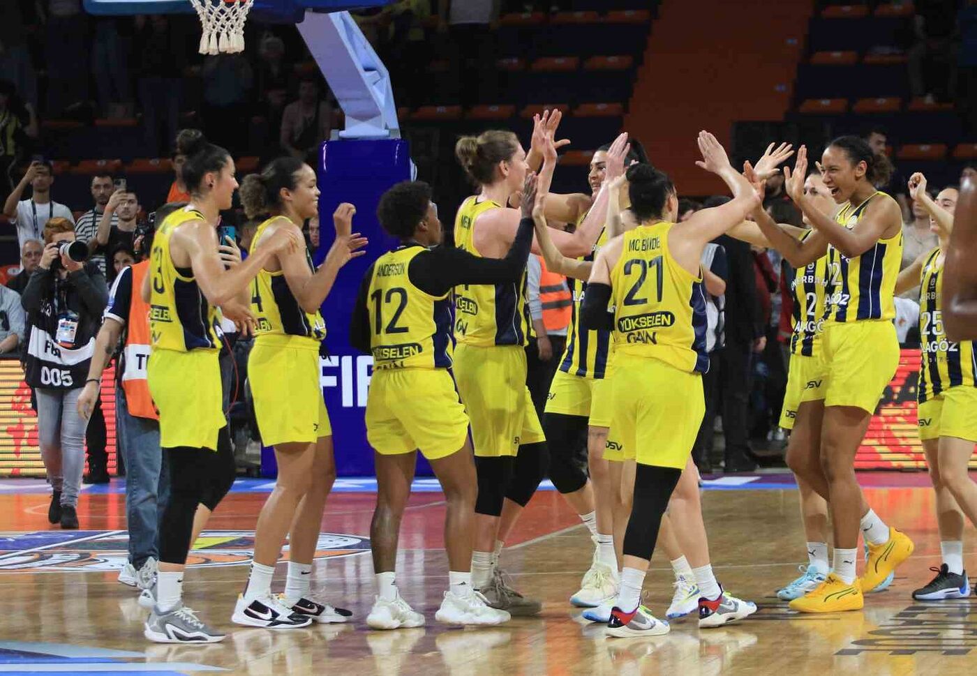 Kadınlar Euroleague Final Four: Fenerbahçe: 89 – ÇBK Mersin: 80