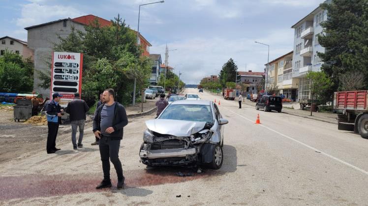 Karabük’te tır otomobille çarpıştı: 1 yaralı