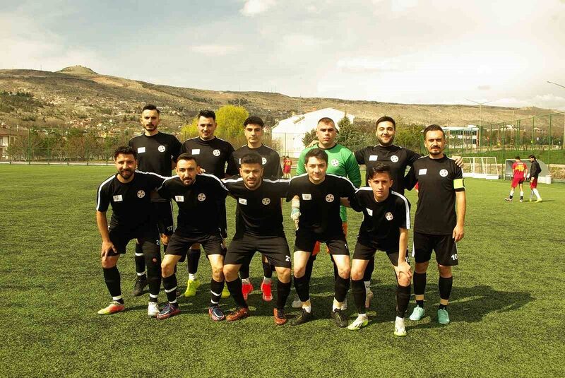 Kayseri 2. Amatör Küme: Güneşli Gençlikspor: 3-Yeni Mahallespor: 2