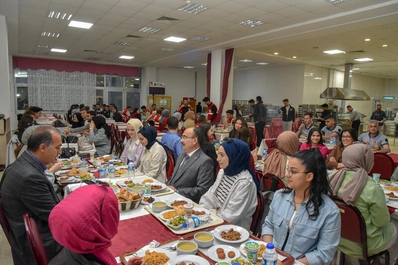 Kulüpler iftar yemeği programında bir arada