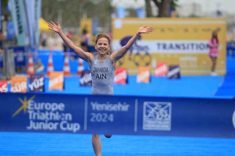 Mersin’de Avrupa Triatlon Genç Kadınlar ve Genç Erkekler Kupası yapıldı