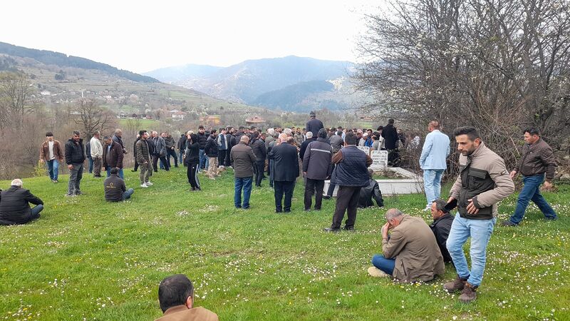 Sinop’ta bayram acıya dönüştü: 3 çocuk annesi kadın kazada hayatını kaybetti