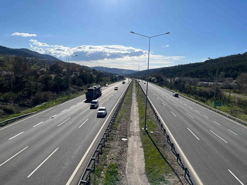 TEM Otoyolu’nun Bolu geçişinde trafik akıcı seyrediyor