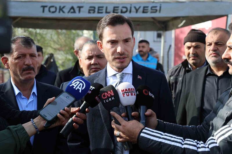 TOKAT’IN SULUSARAY İLÇESİNDE MEYDANA GELEN DEPREMLERİN ARDINDAN TOKAT BELEDİYE BAŞKANI