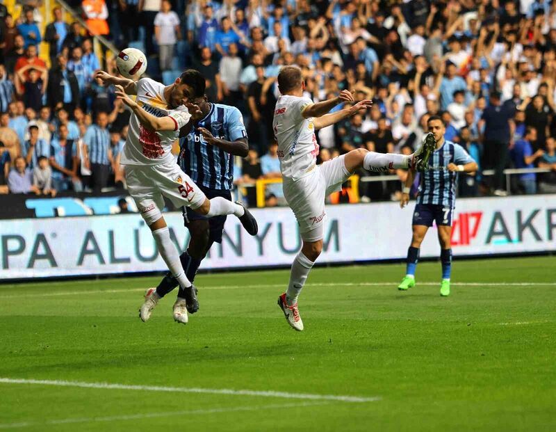 Trendyol Süper Lig: Adana Demirspor: 0 – Kayserispor: 0 (İlk yarı)