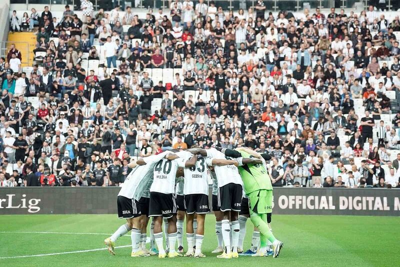 Trendyol Süper Lig: Beşiktaş: 0 – Samsunspor: 0 (Maç devam ediyor)