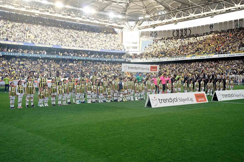 Trendyol Süper Lig: Fenerbahçe: 0 – Beşiktaş: 0 (Maç devam ediyor)