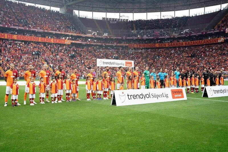 Trendyol Süper Lig: Galatasaray: 0 – Pendikspor: 0 (Maç devam ediyor)