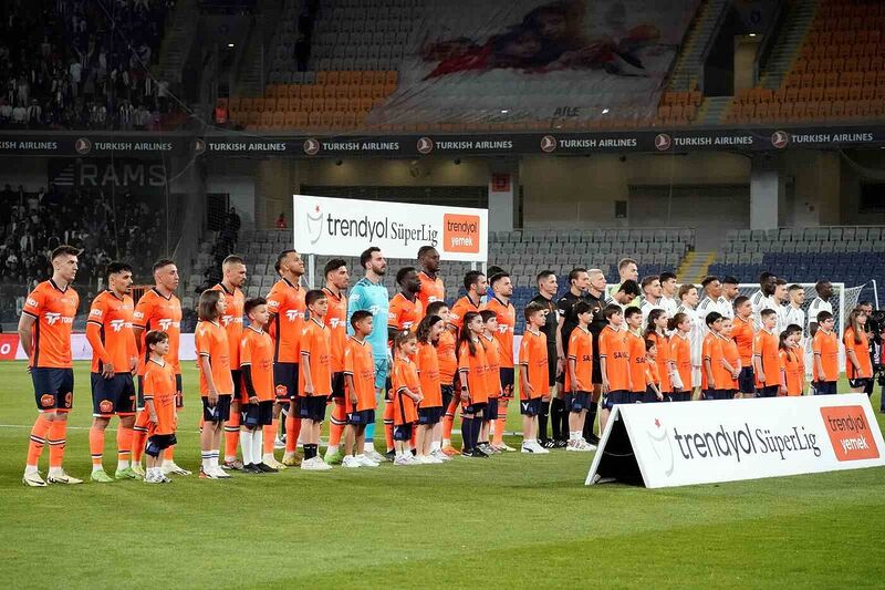 Trendyol Süper Lig: RAMS Başakşehir: 0 – Beşiktaş: 1 (Maç devam ediyor)