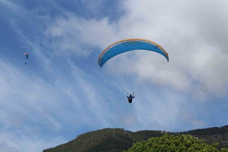 Türkiye Yamaç Paraşütü Akdeniz Bölgesi Hedef Yarışması Alanya’da yapıldı