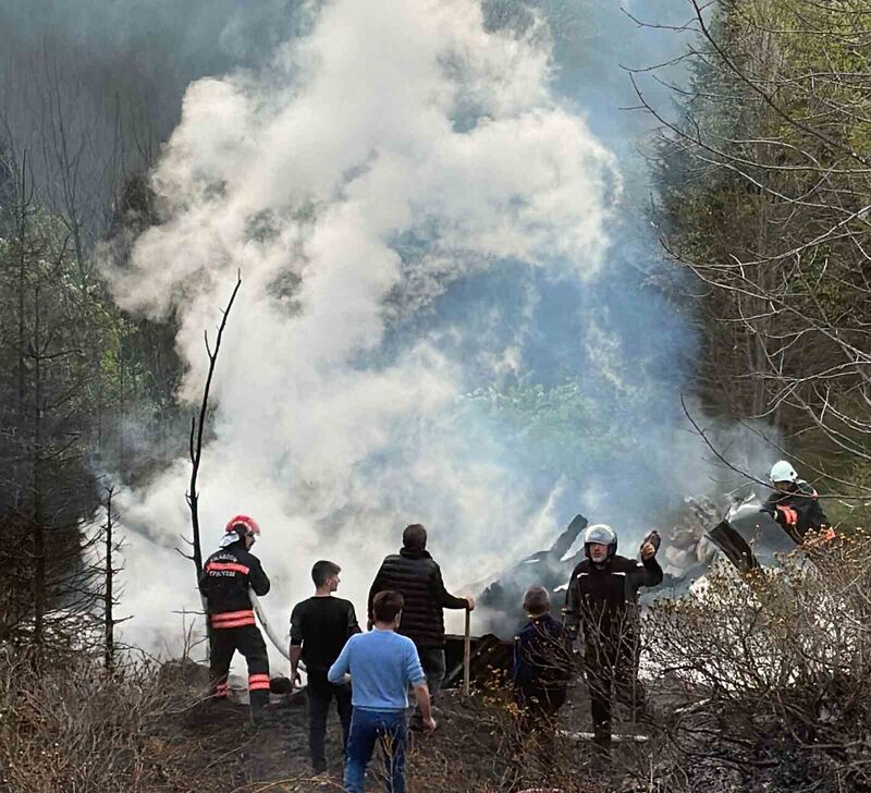 Uzungöl’de mezra yangını