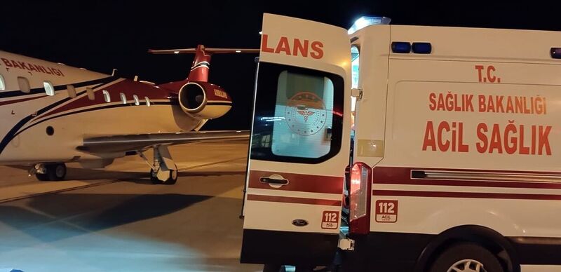 Van’da trafik kazası sonrası tedavi gören hasta için ambulans uçak havalandı