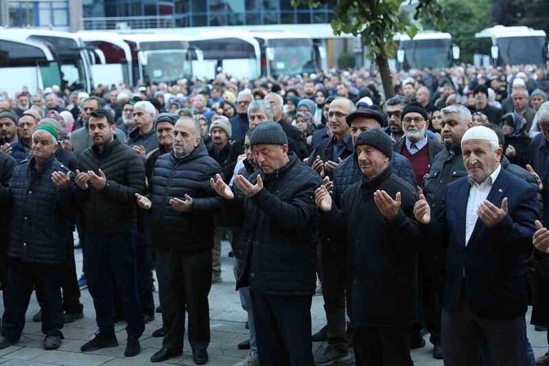 DÜZCE’DE HACI ADAYLARI DUALAR