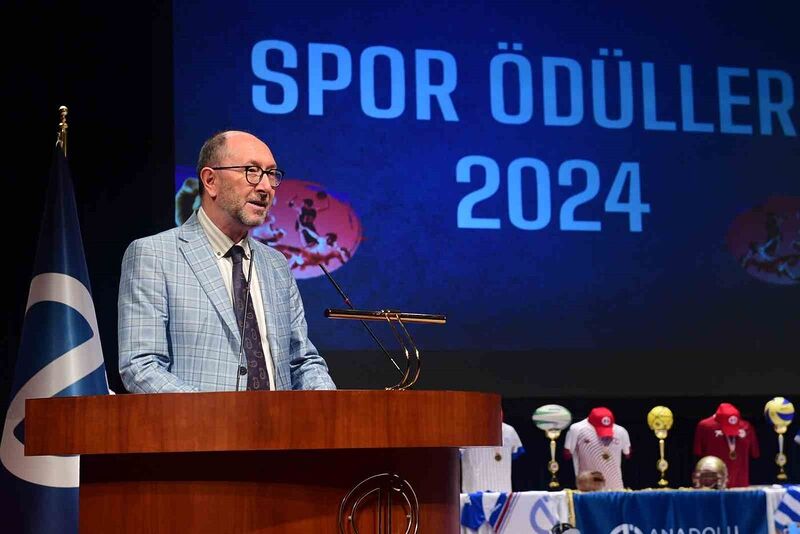 2024 Anadolu Üniversitesi Spor Ödülleri sahiplerini buldu