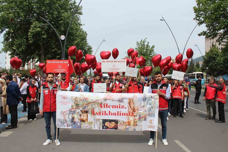 “Aile istikbali” için yürüdüler