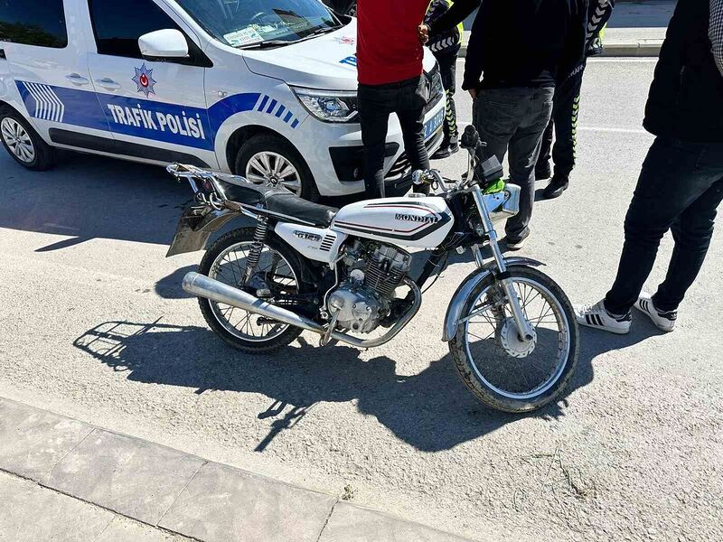 Akşehir’de kural tanımayan motosiklet sürücülerine ceza