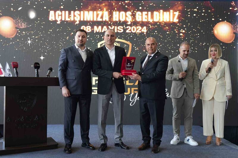 Alparslan Group’tan çiftçilere muhteşem showroom