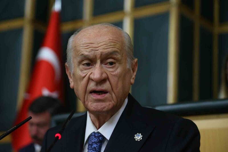 Bahçeli: “(Özgür Özel’e) İmralı canisinin ve cezaevindeki terör mahkumlarının affını istiyor musunuz, Vatan topraklarının bir bölümünde bağımsız Kürdistan’ın kurulmasından yana mısınız”