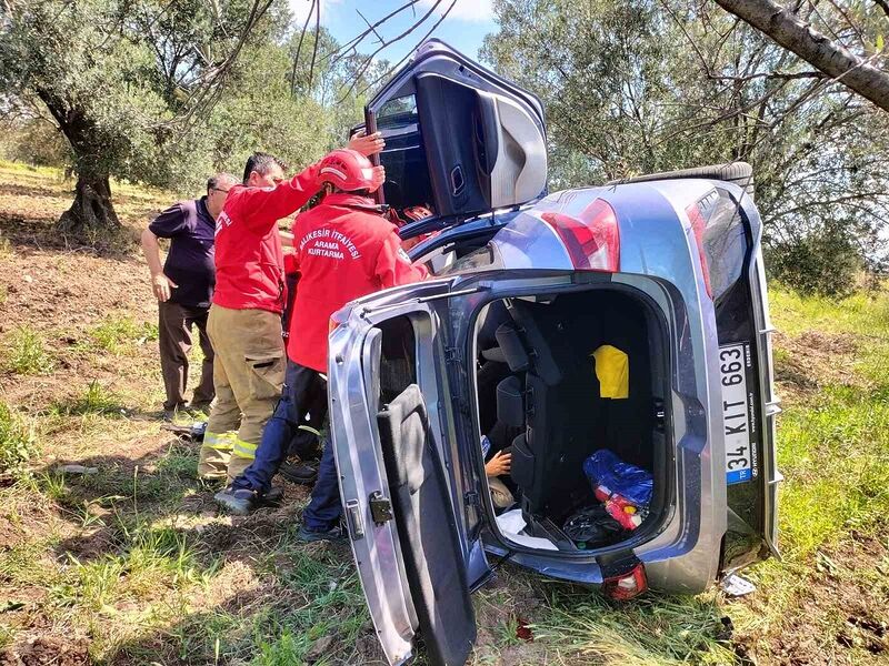 Balıkesir’de trafik kazası: 3 yaralı