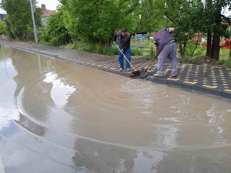 KAYSERİ'NİN BÜNYAN İLÇESİNDE SAĞANAK