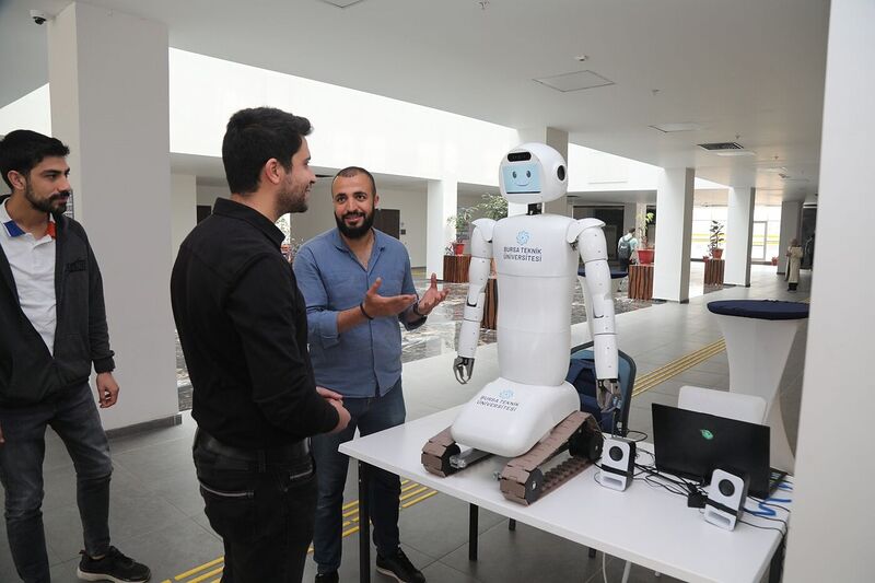 Bursa Teknik Üniversitesi’nin ’Robot Günleri’ ilgi gördü