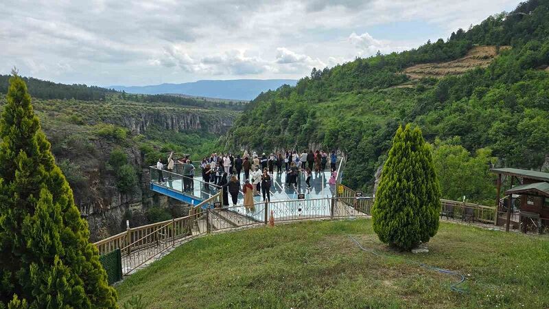 Cam teras ve Mencilis Mağarası girişleri zamlandı