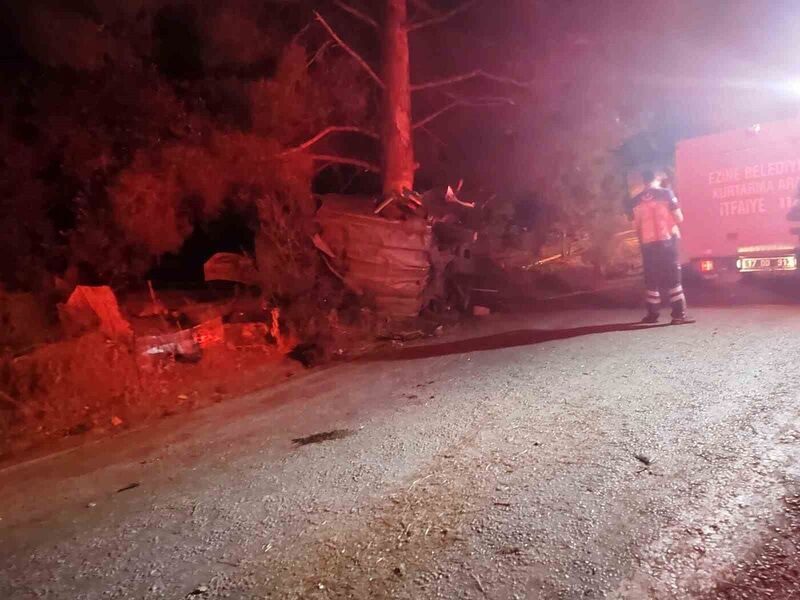 ÇANAKKALE’NİN EZİNE İLÇESİNDE SÜRÜCÜSÜNÜN