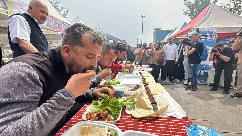 Depremden etkilenen illerin gastronomisi ‘Vefa Mutfağı’ ile Türk Mutfağı Haftası’nda yer aldı