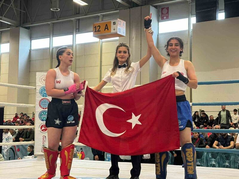 Diyarbakır Spor Lisesi kickboksta tarih yazdı