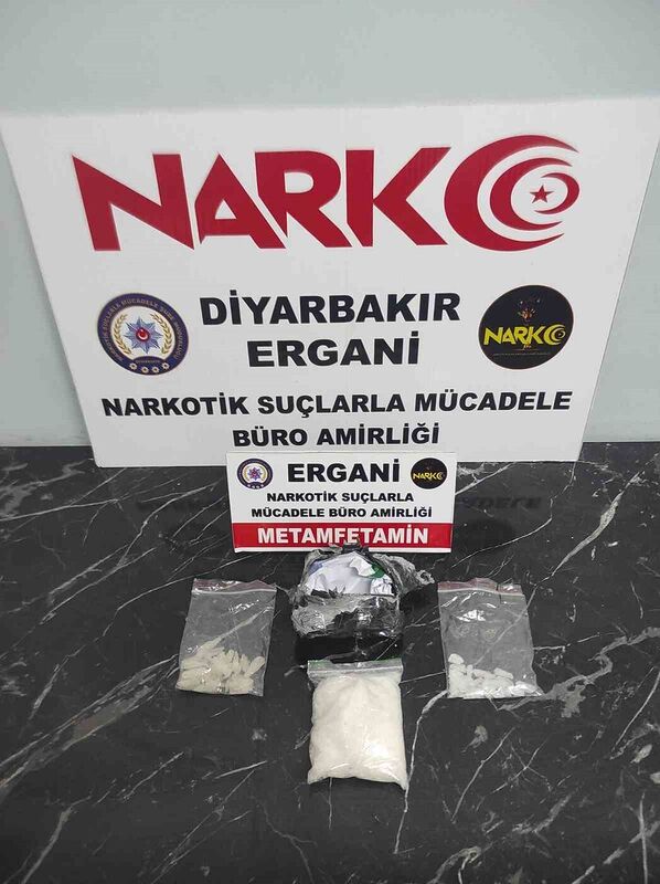 DİYARBAKIR'IN ERGANİ İLÇESİNDE POLİS