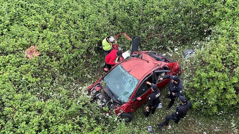 KOCAELİ'NİN GEBZE İLÇESİNDE OTOMOBİLİN