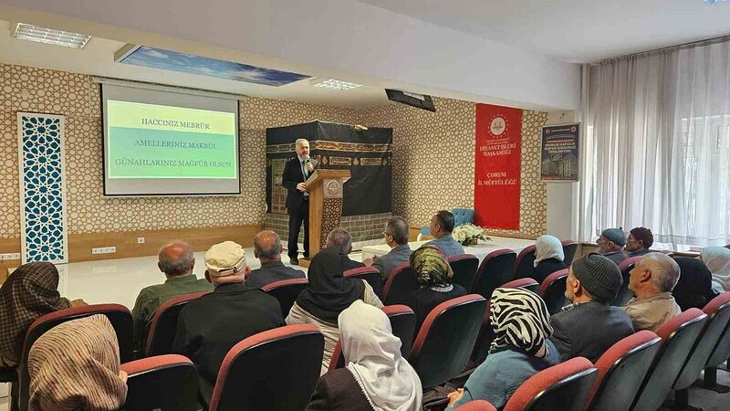 Hacı adaylarına uygulamalı hazırlık kursu düzenlendi