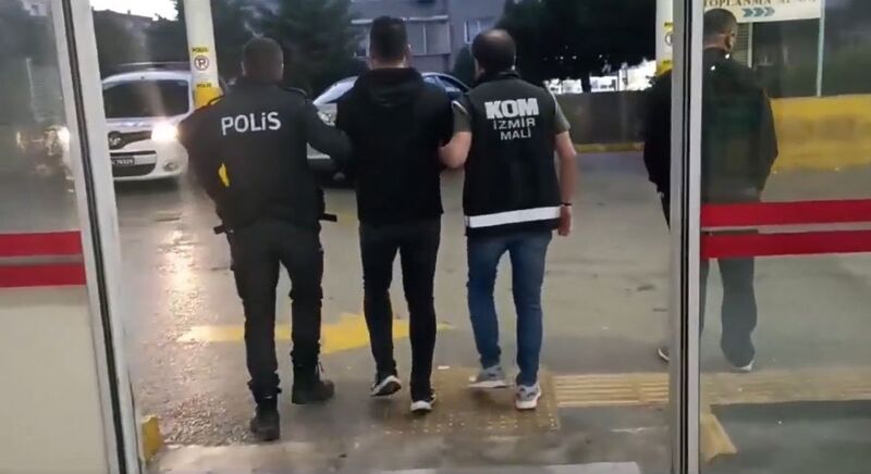 İZMİR’DE FETÖ OPERASYONU: 31