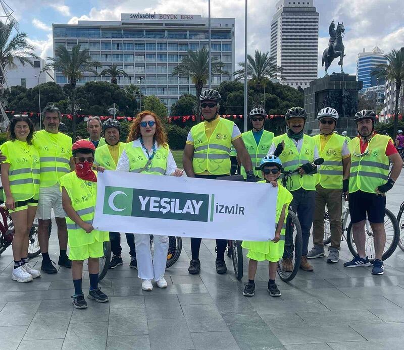 İzmir’de pedallar bağımlılıktan uzak nesiller için çevrildi