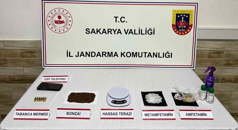 Jandarmadan uyuşturucu operasyonu: 4 gözaltı