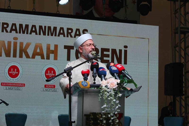 Kahramanmaraş’ta 100 depremzede çift için toplu nikah töreni yapıldı