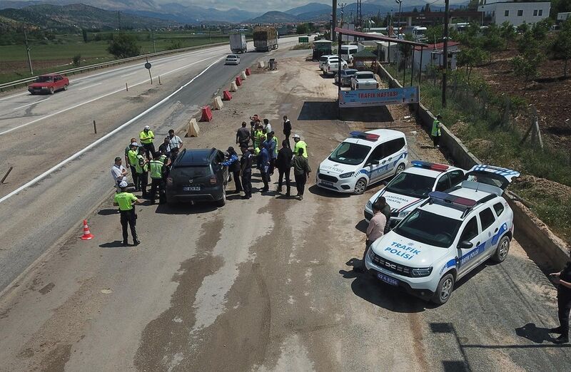 ADIYAMAN'IN GÖLBAŞI İLÇESİNDE TRAFİK