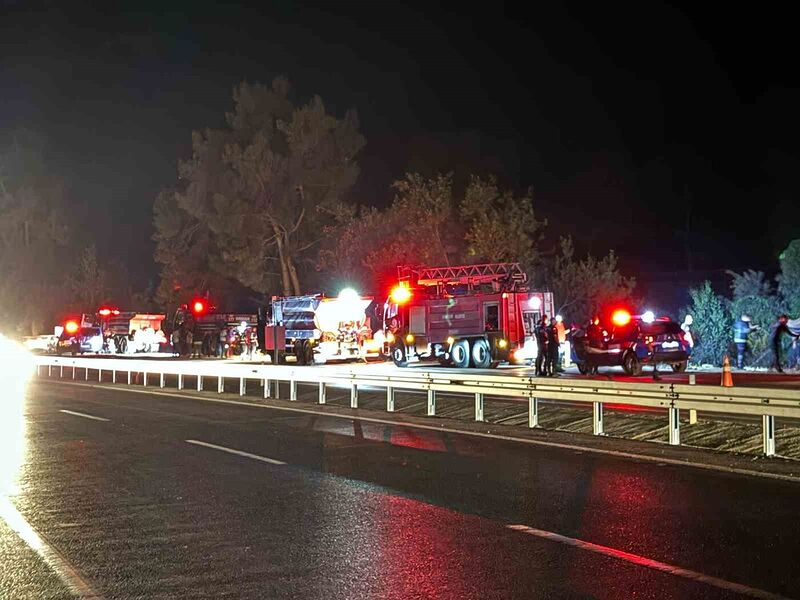 ANTALYA’NIN KEMER İLÇESİNDE KARAYOLUNA