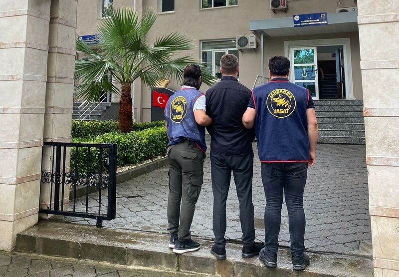 Manisa’da 59 yıl 4 ay hapis cezası bulunan şahıs yakalandı