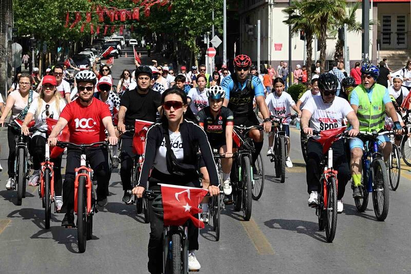 Manisa’da pedallar 19 Mayıs için çevrildi