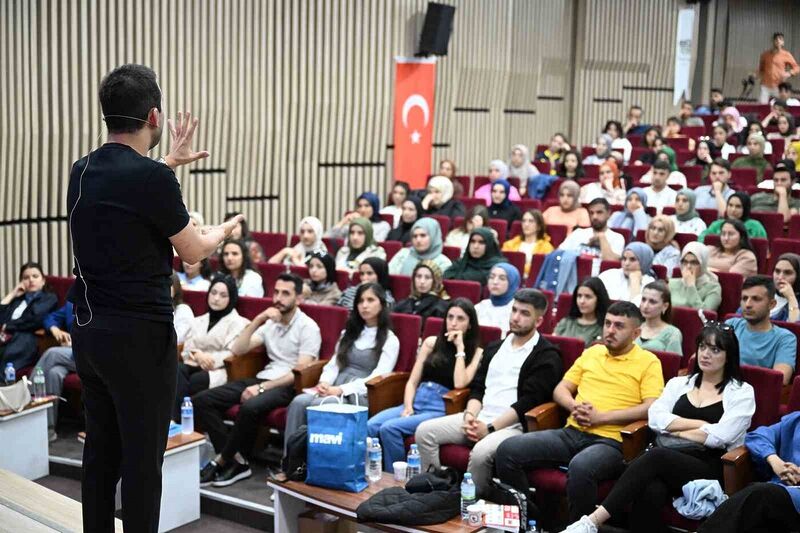 Öğrencilere yönelik yapılan tekrar kampına yoğun ilgi