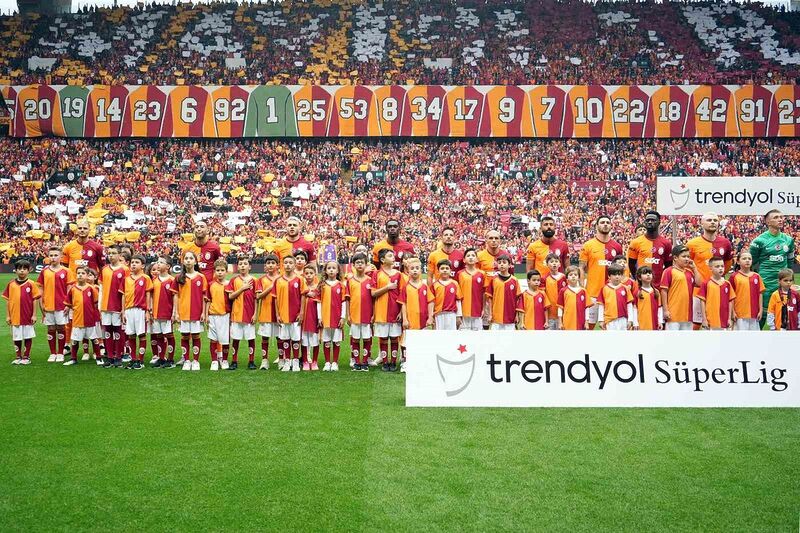 GALATASARAY TEKNİK DİREKTÖRÜ OKAN