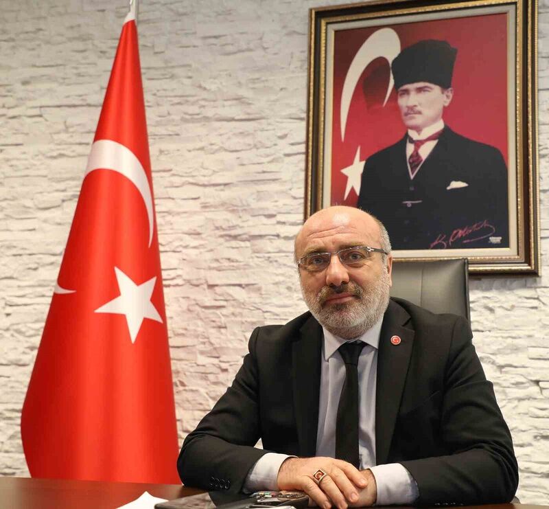 Rektör Karamustafa: “19 Mayıs milli mücadelenin önemli dönüm noktalarından biridir”