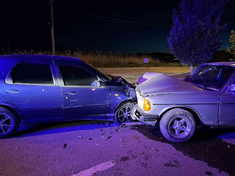 TAVŞANLI'DA TRAFİK KAZASI: 5