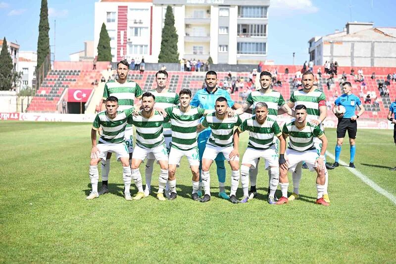 TFF 3. Lig 2. Grup Play Off – Turgutluspor: 1 – Efeler 09 SFK: 4