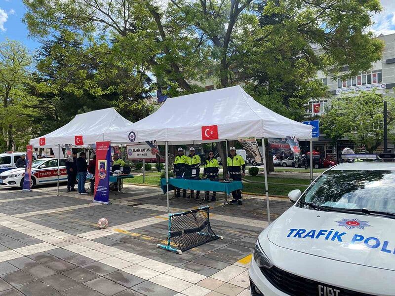 Trafik Haftası çerçevesinde bilgilendirme çalışmaları başladı